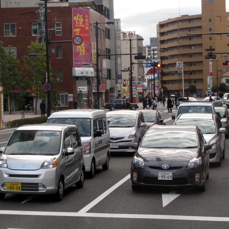 Straßenverkehr in Japan